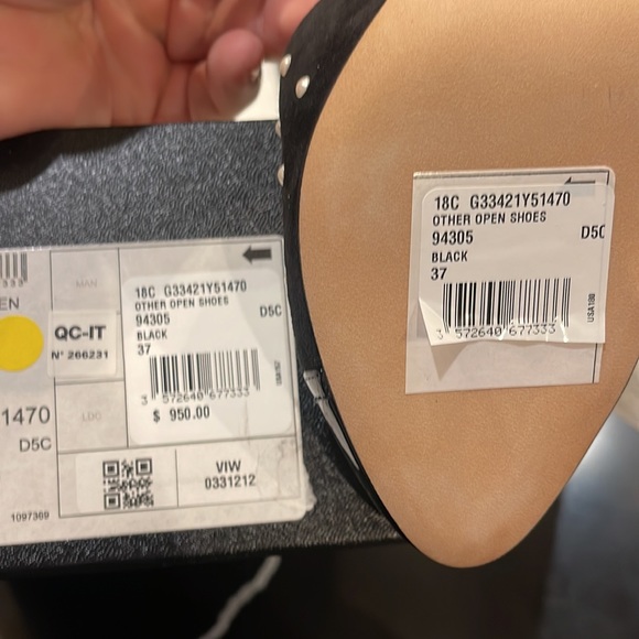 Chanel Black Satin Pearl Embellished CC  Pumps Size 37 C (Size 5.5 US Women's) - Picture 10 of 10